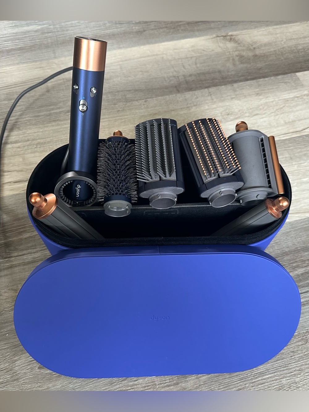 Dyson Airwrap Multistyler, like new